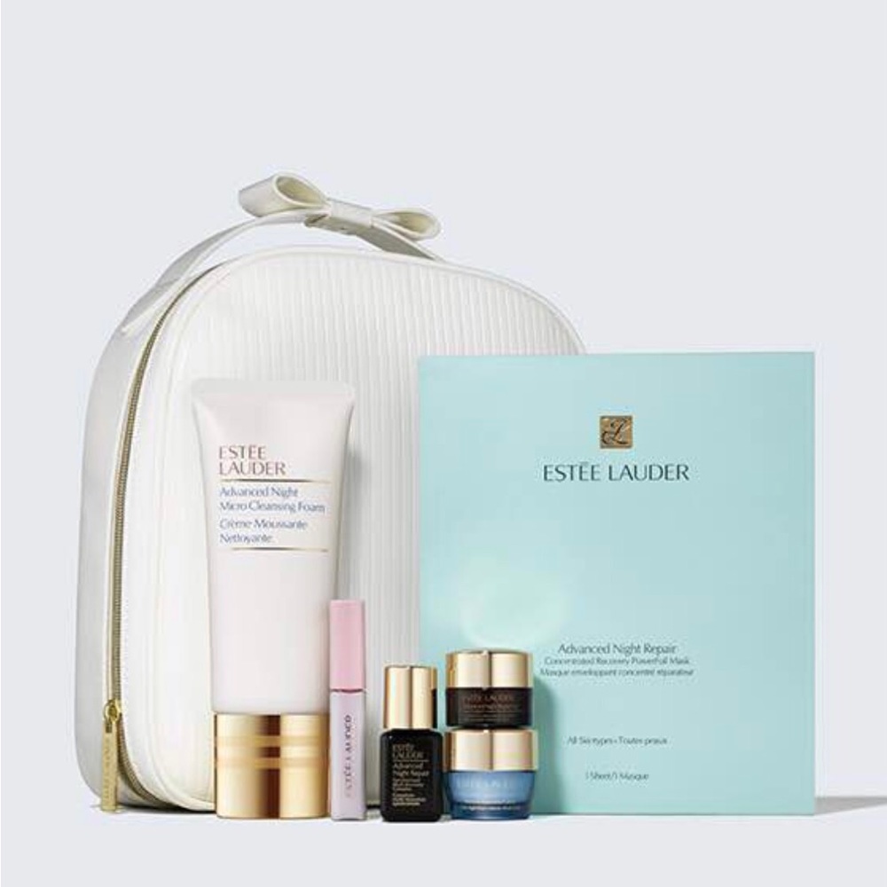 🔥🎉HOST PICK🎉🔥❤️ESTÉE LAUDER ❤️THE NIGHT IS YOURS SKIN CARE SET WITH LIPGLOSS
